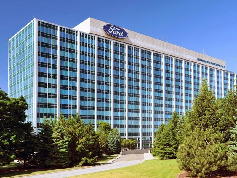 Штаб-квартира Ford Motor Company в Диборне