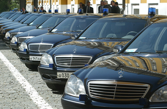 Мосгордума намерена арендовать автомобили с водителями в 20 раз дороже, чем тарифы такси
