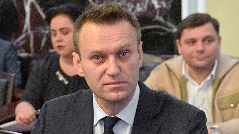 У Алексея Навального стало одним приговором меньше