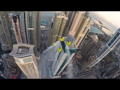 Экстремальные полёты в вингсьюте. Сквозь Дубаи