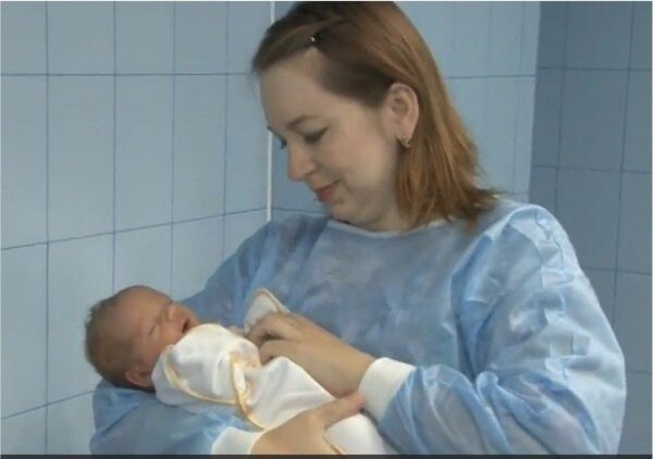 Жительница Нижнего Новгорода родила здорового ребенка при внематочной беременности