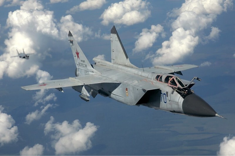 Авиационный полк в Приморье получил звено перехватчиков МиГ-31БМ