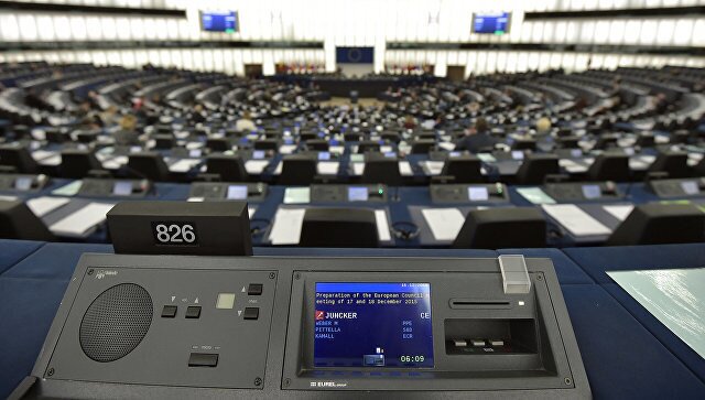 Европарламент одобрил отмену визового режима для Украины и Грузии