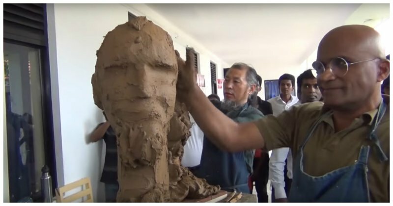 Два невероятно талантливых профессора посоревновались в конкурсе на лучшую скульптуру, создав портретный бюст друг друга