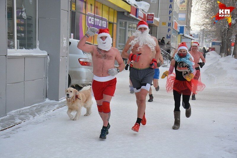 Деды Морозы в трусах пробежались в -33 по Новосибирску