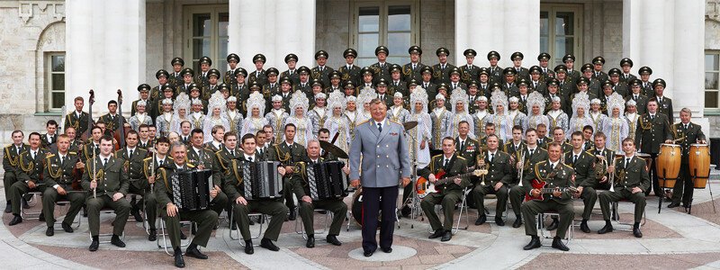 На втором (РТР) канале сейчас будет поминальный концерт