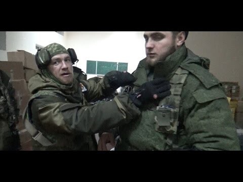 Моторола показал как броня спасает жизнь солдатам Новороссии