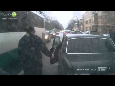 Пара лихих гостей с юга решили рассказать русскому парню правила ПДД. Смотрим что из этого вышло)