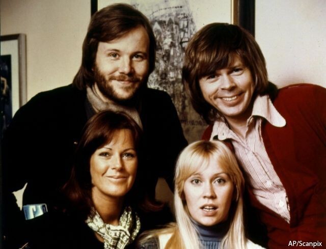 Легендарная группа ABBA впервые за долгие годы сделала совместное фото