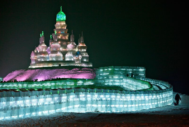 Фестиваль снега и льда в Харбине