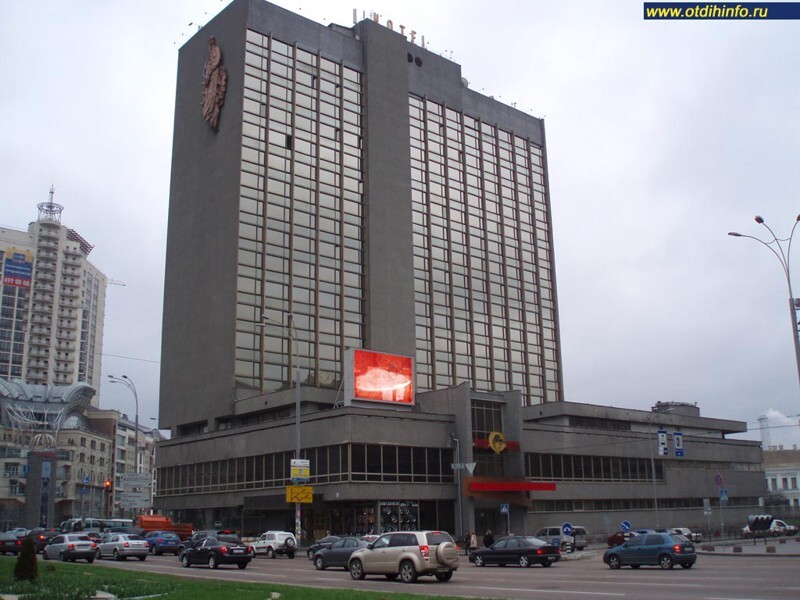 Неизвестные вооруженные люди захватили гостиницу «Лыбидь» в Киеве