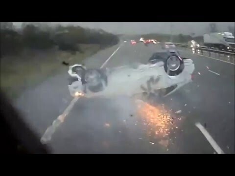 Страшная авария на автостраде в Англии