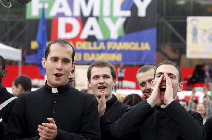 Последняя нормальная страна Западной Европы. Митинг противников однополых браков в Италии