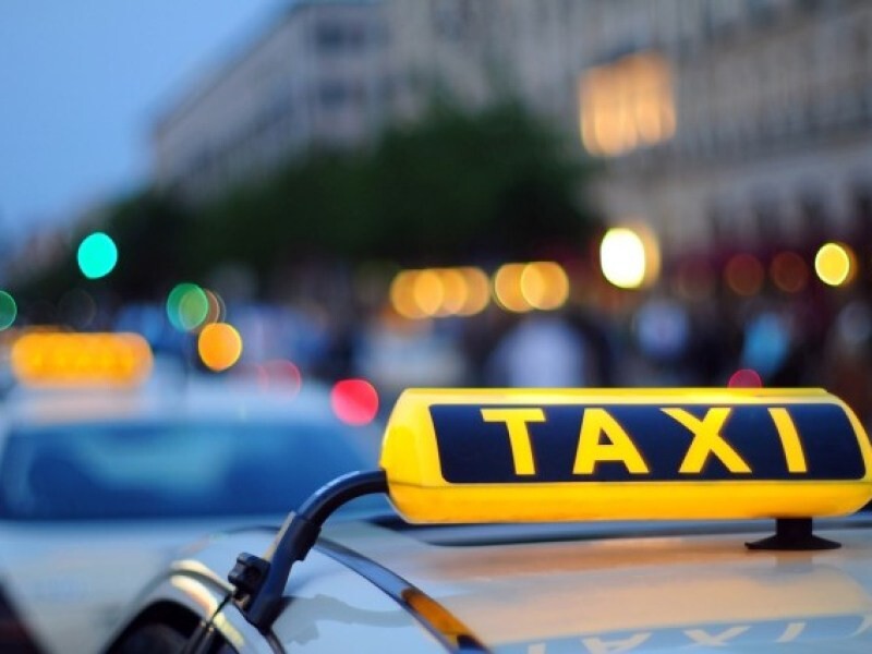 В Кишиневе пассажир забыл в такси миллион долларов!