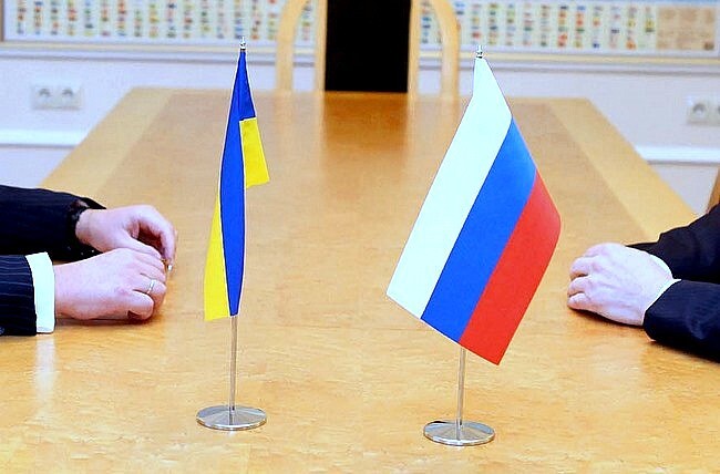 Украина готовится официально объявить России войну