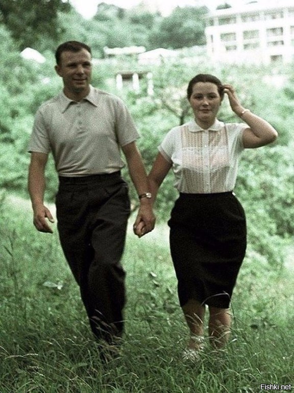 Юрий Гагарин и его жена Валентина