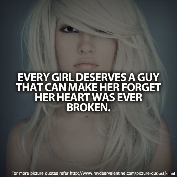 Едут в купе три девушки