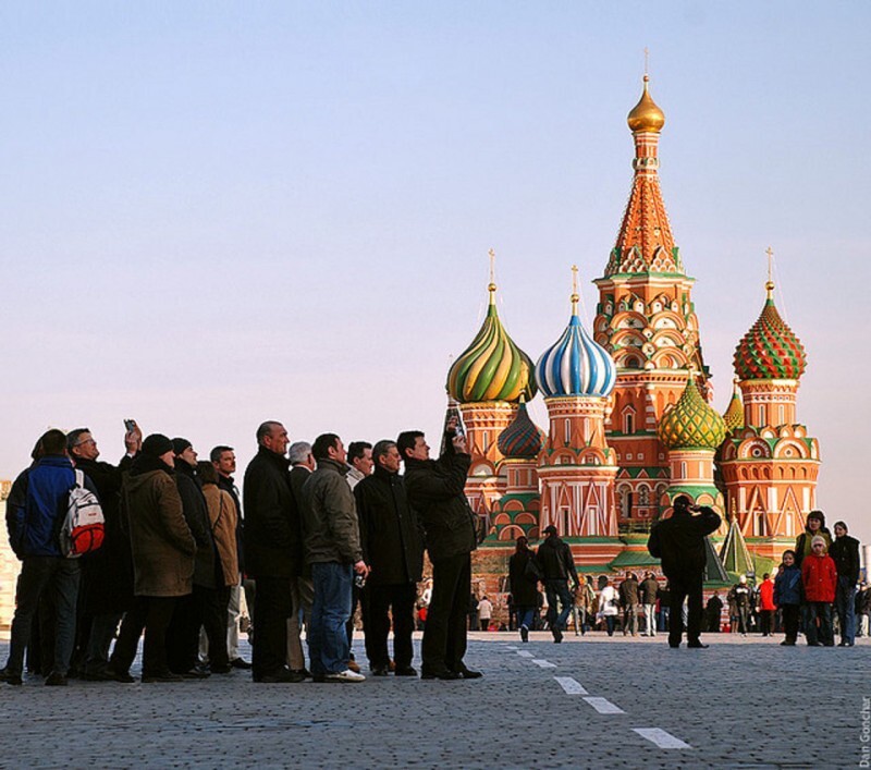 9 типов иностранцев в России