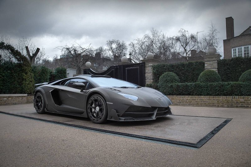 Lamborghini Aventador от Mansory для британского миллиардера