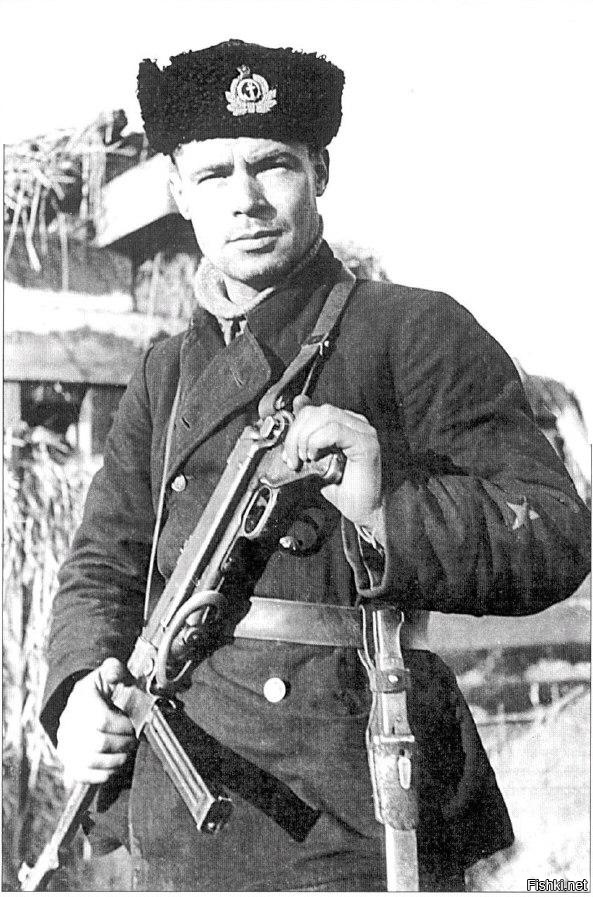 Старший лейтенант морской пехоты В