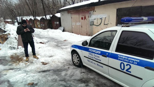 В Москве борцу за права автомобилистов подбросили в гараж гранату и пистолет с патронами