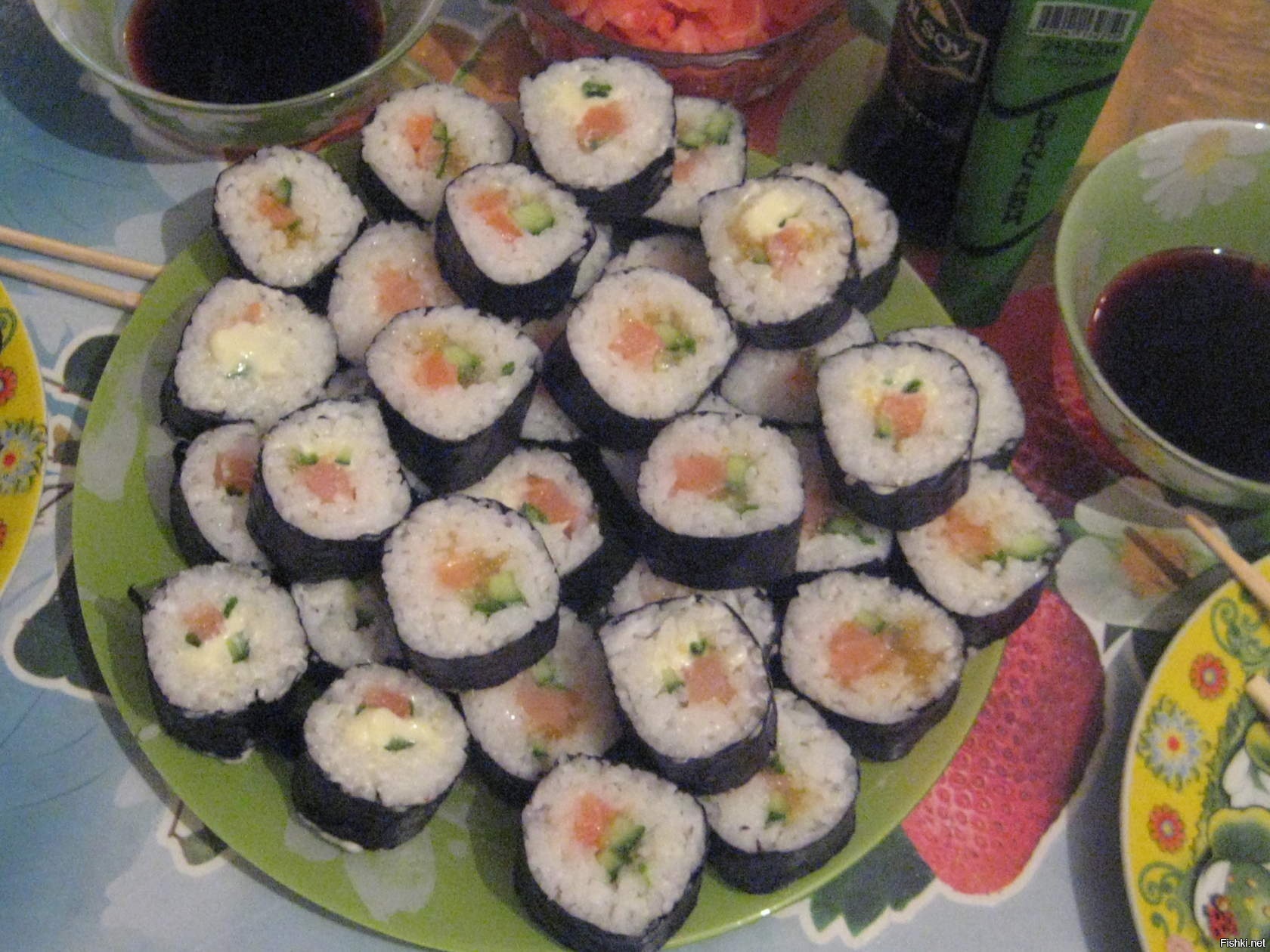 Не стесняемся, угощаемся