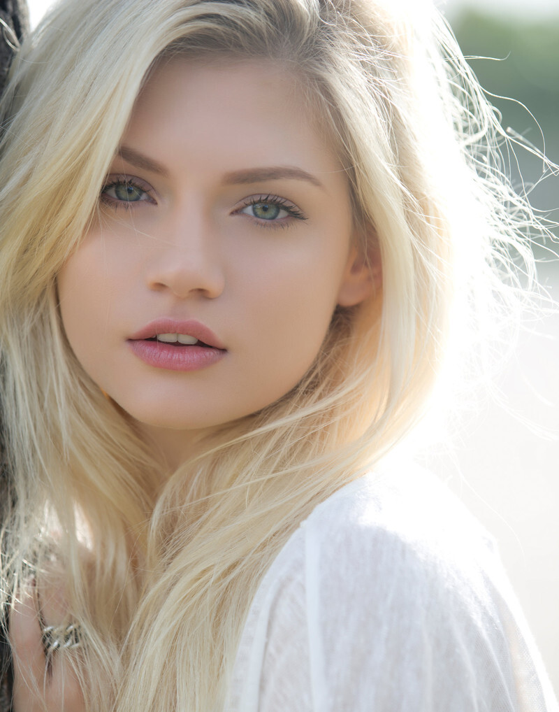 Мartina Dimitrova  - model -" Ivet Feshen" Bulgaria