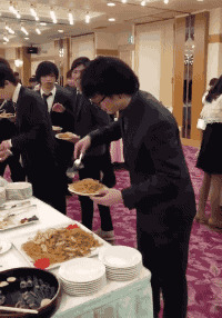 Это хорошо когда скромность украшает человека