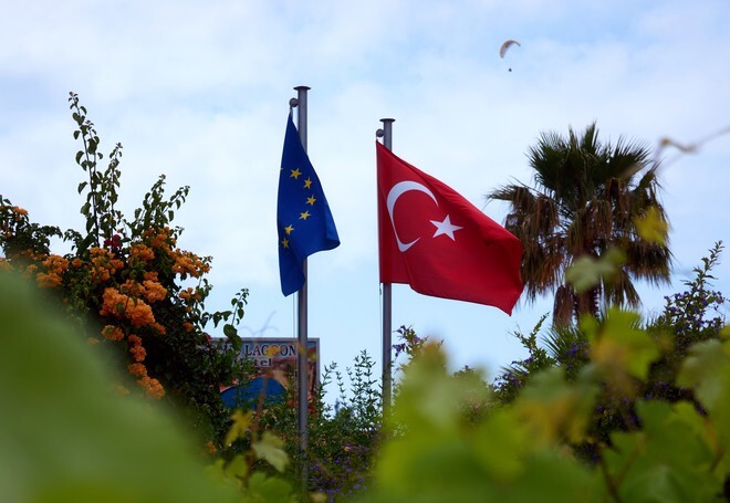 Турция намерена обменять помощь беженцам на вступление в ЕС