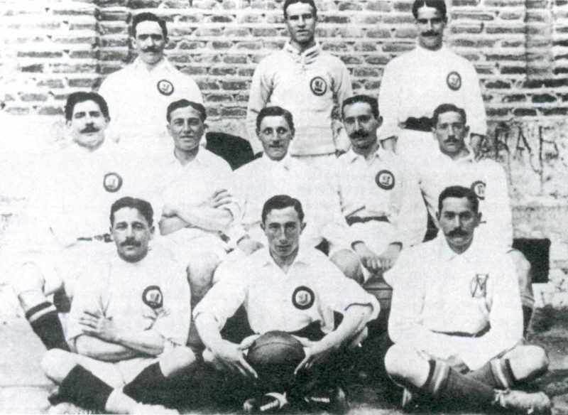 В 1902 основан футбольный клуб «Реал» (Мадрид)