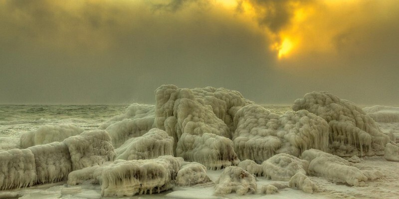 Замерзшее Черное море