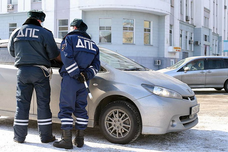 Водителей обяжут сдавать анализы мочи и крови