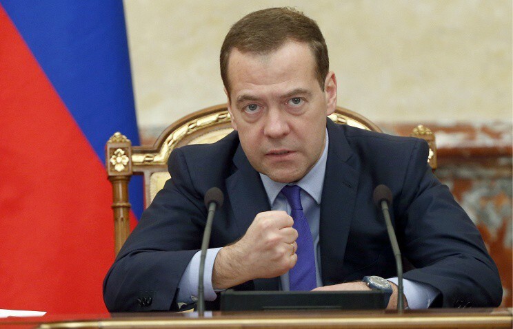 Медведев назвал начальника Службы безопасности Украины «придурком»