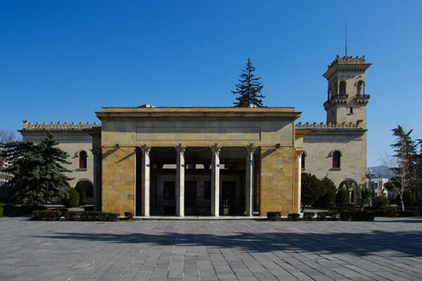 Музей И.Сталина в Гори