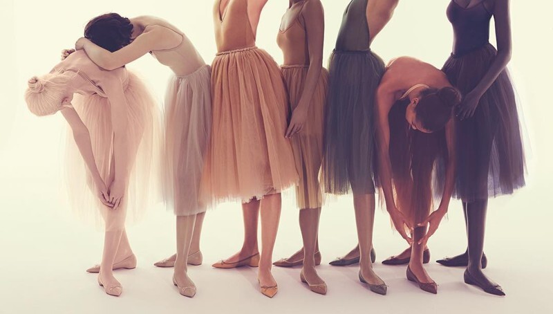 Christian Louboutin представил балетки под любой цвет кожи