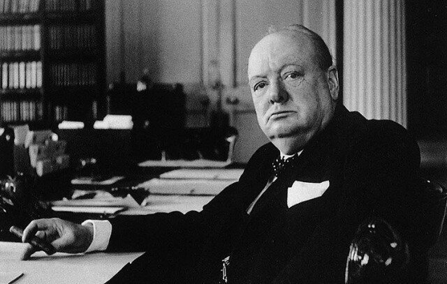 Как курил Черчиль