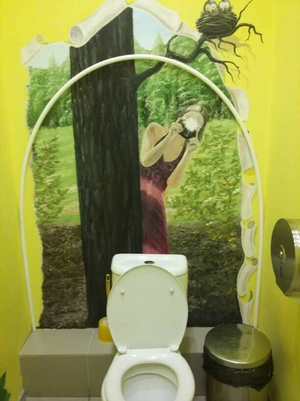 Туалет в кафе Тюмени