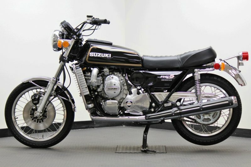 Новый роторный мотоцикл Suzuki RE5 1976-го года