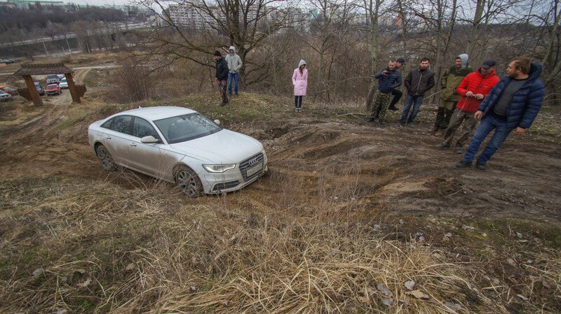 Убийство новой AUDI A6 на бездорожье