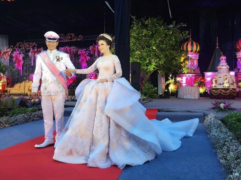 Сказочное платье невесты из Индонезии стало самым «залайканным» в Instagram*