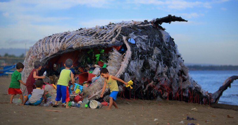 "Мертвый кит" на Филиппинах как символ ужасающего загрязнения Мирового океана