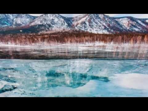 Прогулка по замерзшему Байкалу, самому глубокому и древнему озеру на Земле