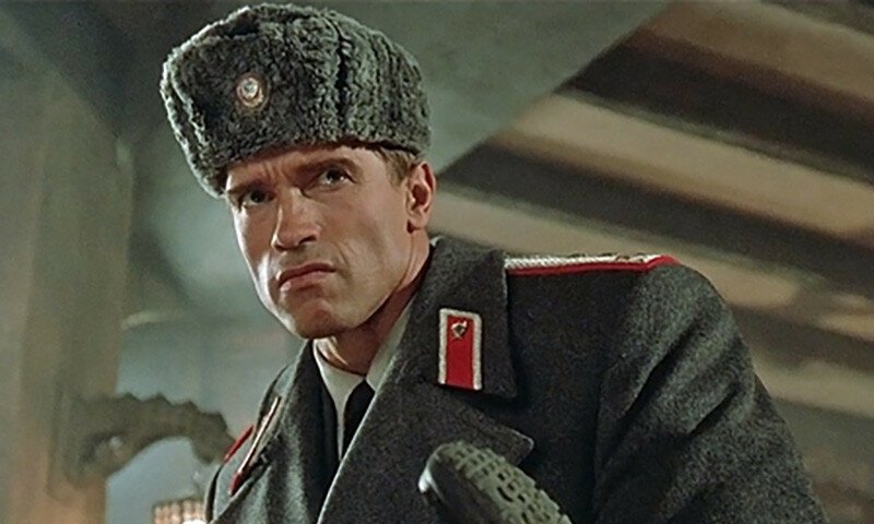 17 июня - На экраны вышел голливудский перл об СССР «Красная жара»
