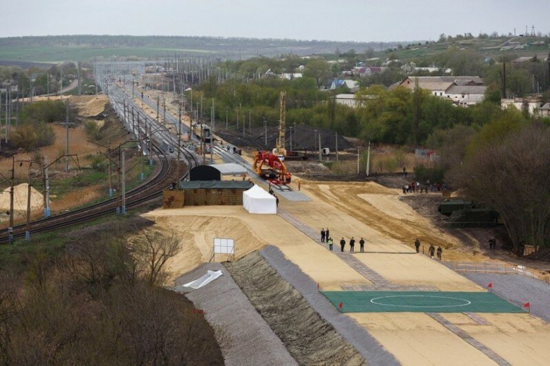 Россия запустила железную дорогу в обход Украины