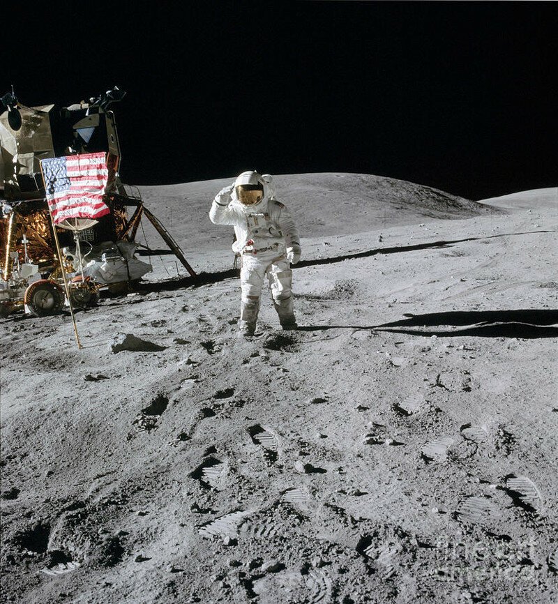 Американские ученые признались: никто не летал на Луну