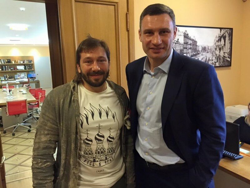 Возвращение жуликов и воров. Зачем они снова штурмуют Россию