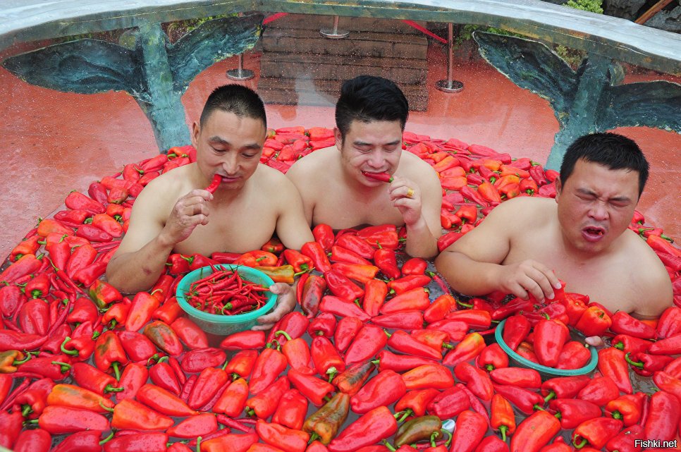 Соревнования по поеданию перца чили в китайской провинции Хунань