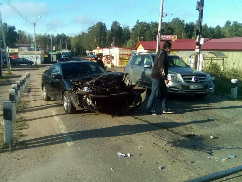 Авария дня. Девушка на Хонде въехала в электричку