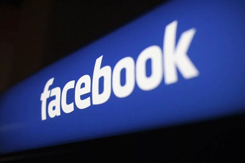 Facebook* оказался в руках Москвы: как Россия разгромила США в Сети