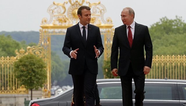 Макрон призвал уважать Россию: что заставляет Париж менять политику
